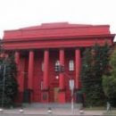 Исторический забор возле университета Шевченко разобрали и будут ремонтировать