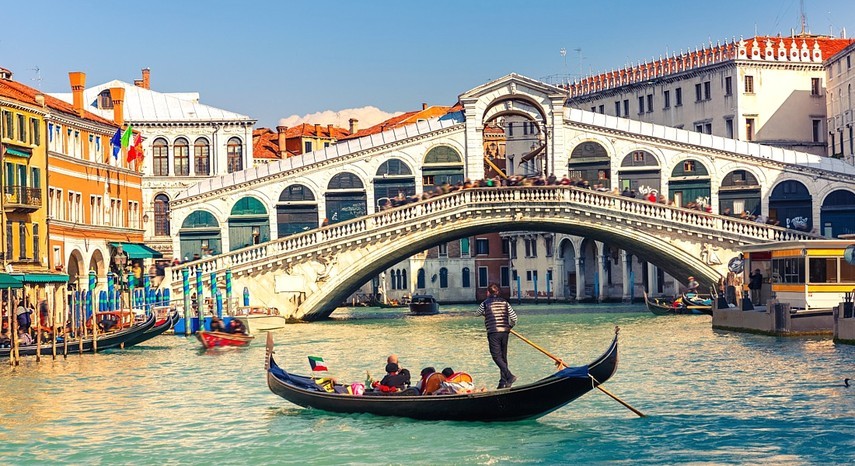 Туристов будут выгонять из Венеции за плохое поведение